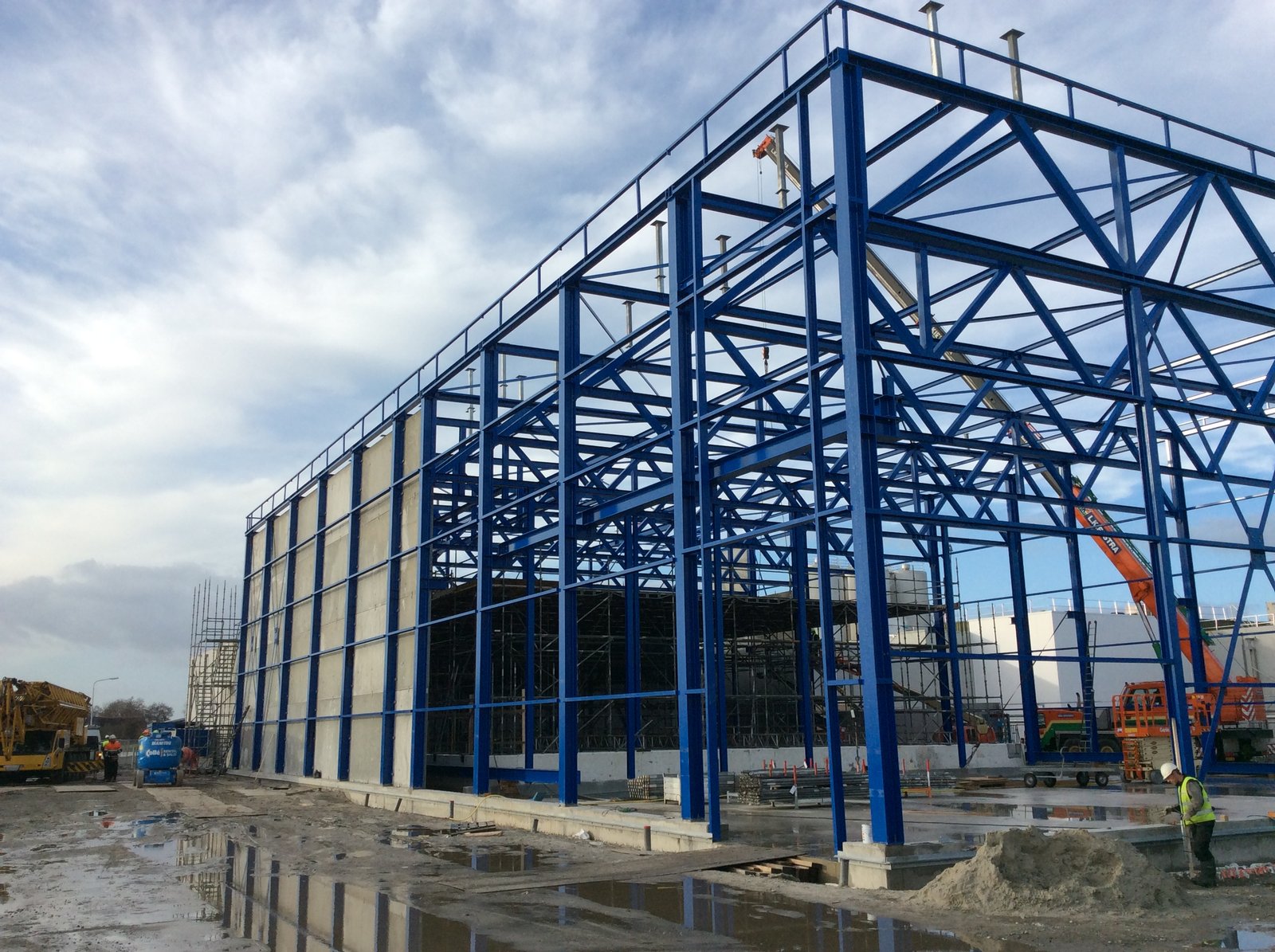Kantoorgebouw staalconstructie Leeuwarden